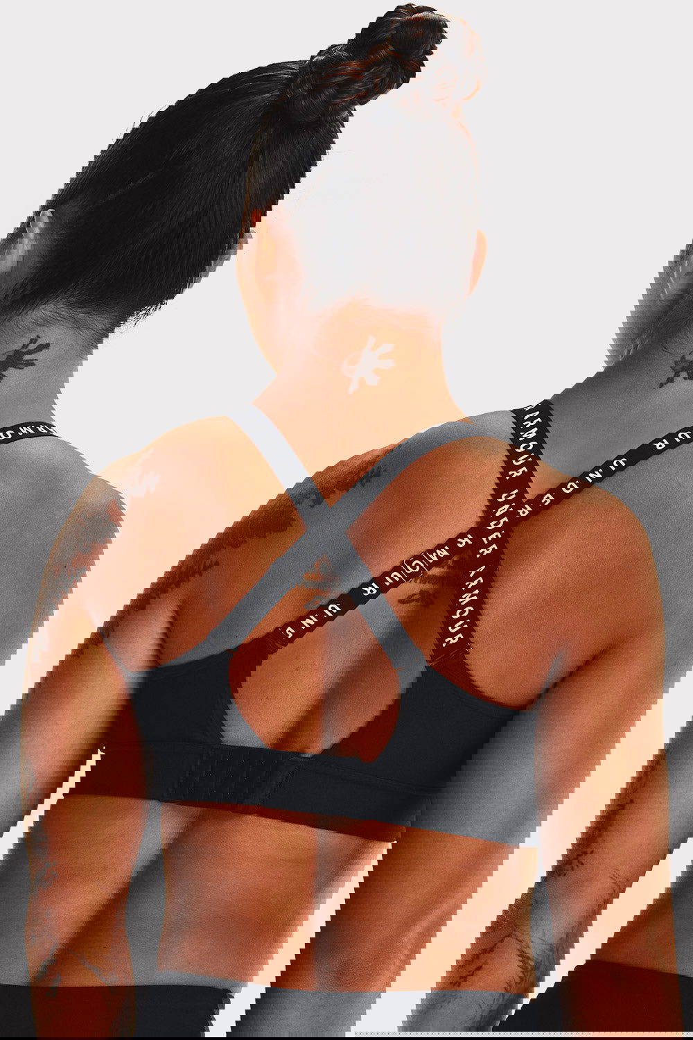 UA Infinity Mid Covered - Black - workoutbrands.com