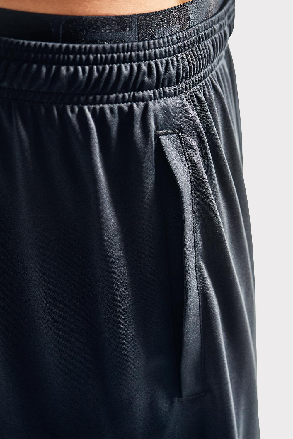 UA Tech Graphic Shorts - Black - workoutbrands.com