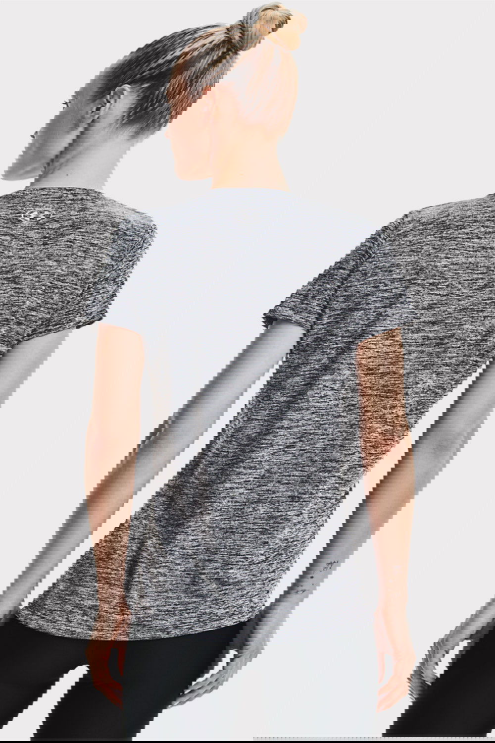 UA Tech SSV Twist V-Neck - Grey/Black - workoutbrands.com