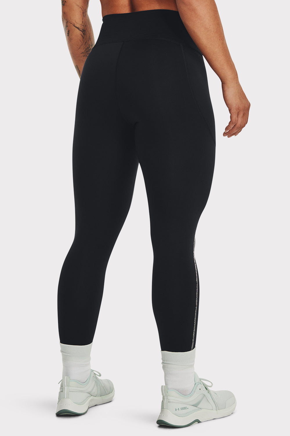 UA Train CW Legging - Black - workoutbrands.com
