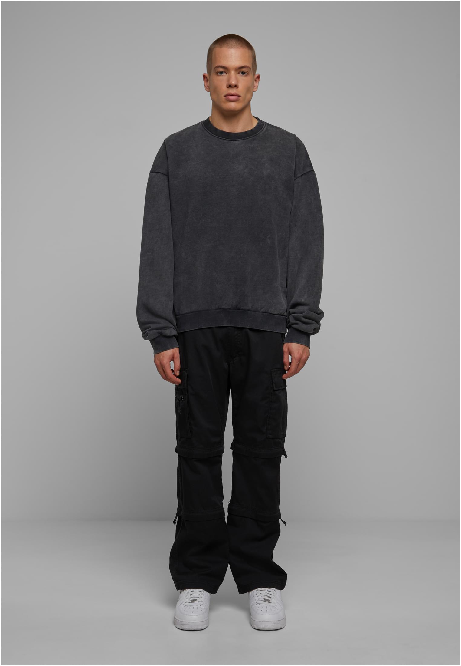 UC Acid Washed Crew - workoutbrands.com