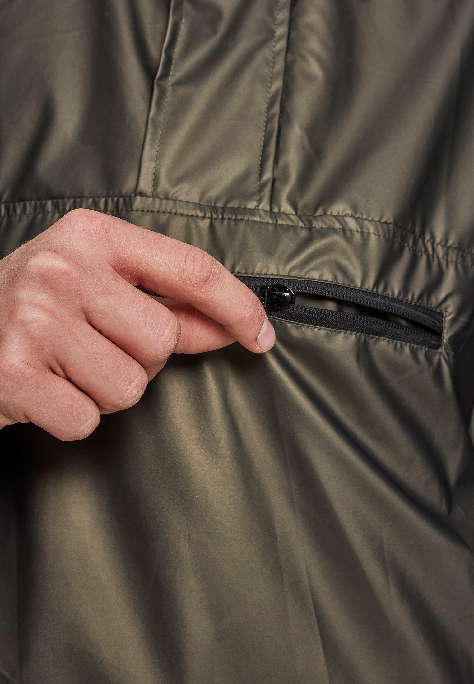 UC Light Pull Over Jacket - workoutbrands.com