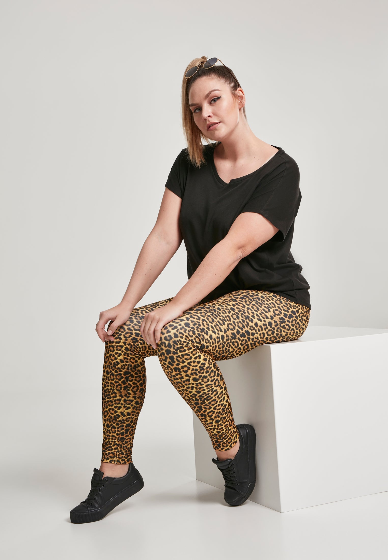 UC Pattern Leggings - workoutbrands.com