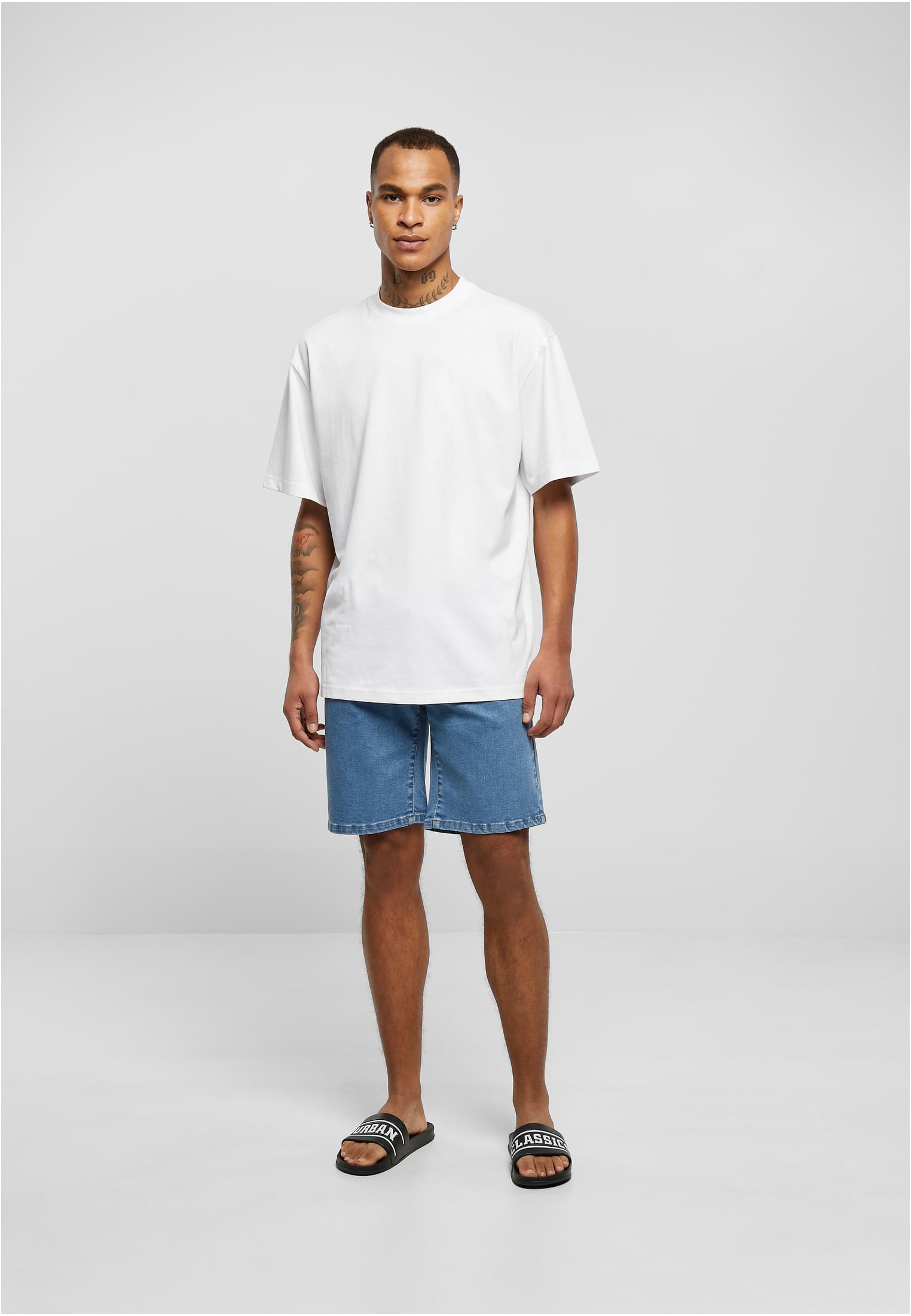 UC Relaxed Fit Jeans Shorts raw washed - workoutbrands.com