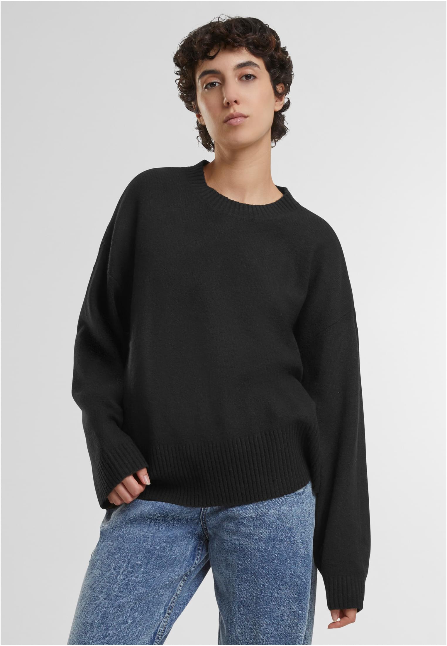 UC Soft Oversized Sweater - workoutbrands.com