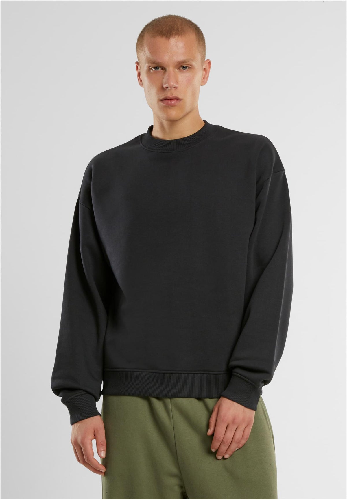 Oversized Crewneck - workoutbrands.com