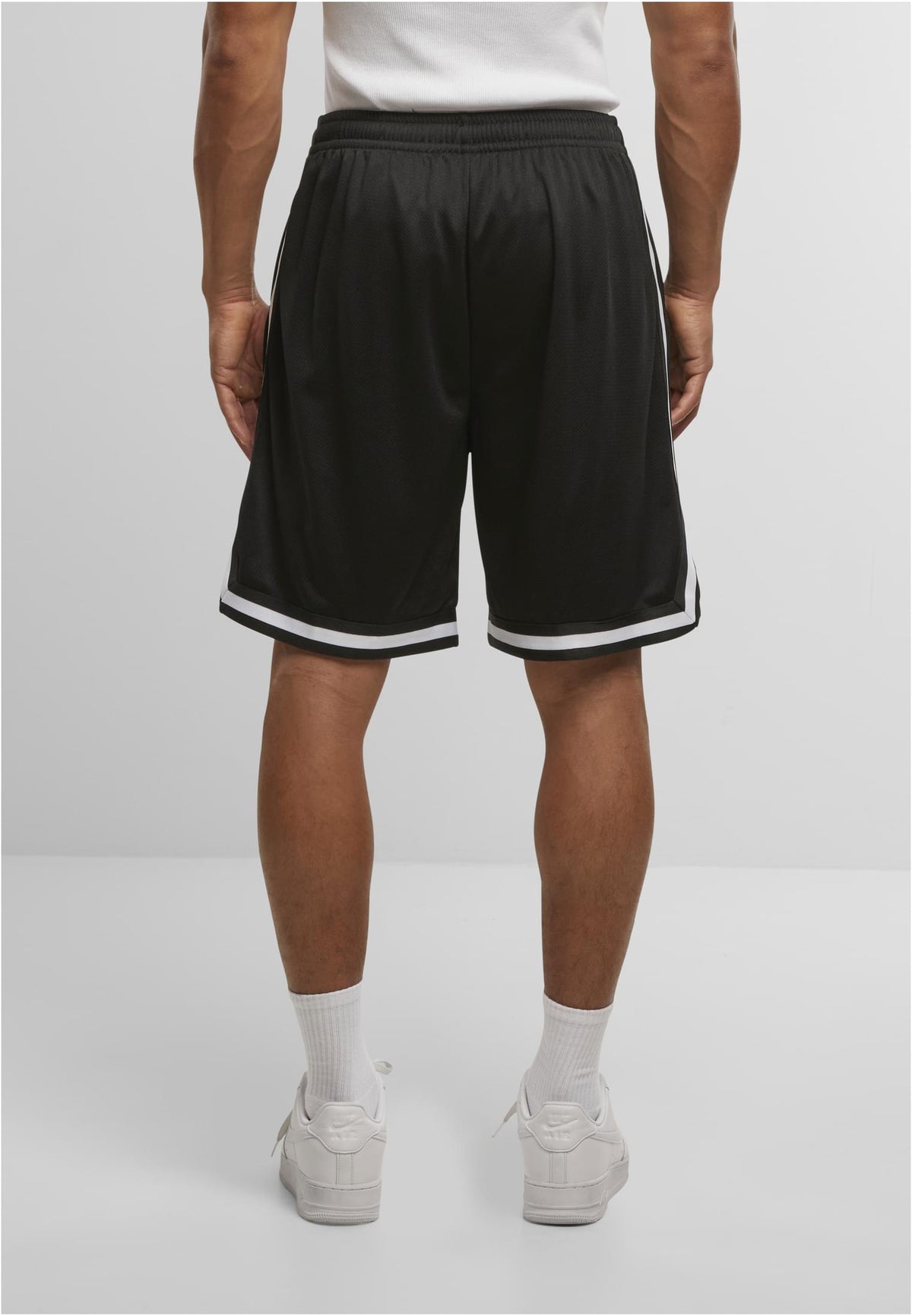Two-tone Mesh Shorts - workoutbrands.com