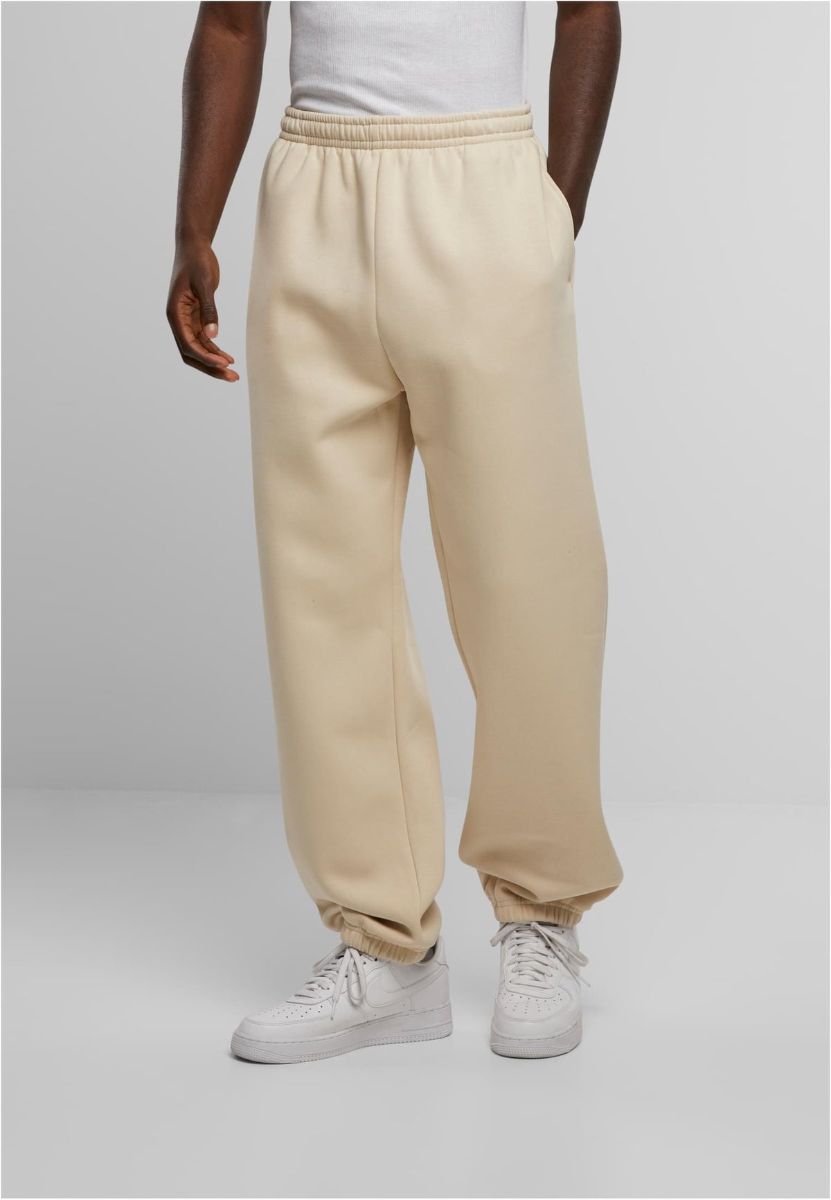 Regular Fit Sweatpants - workoutbrands.com