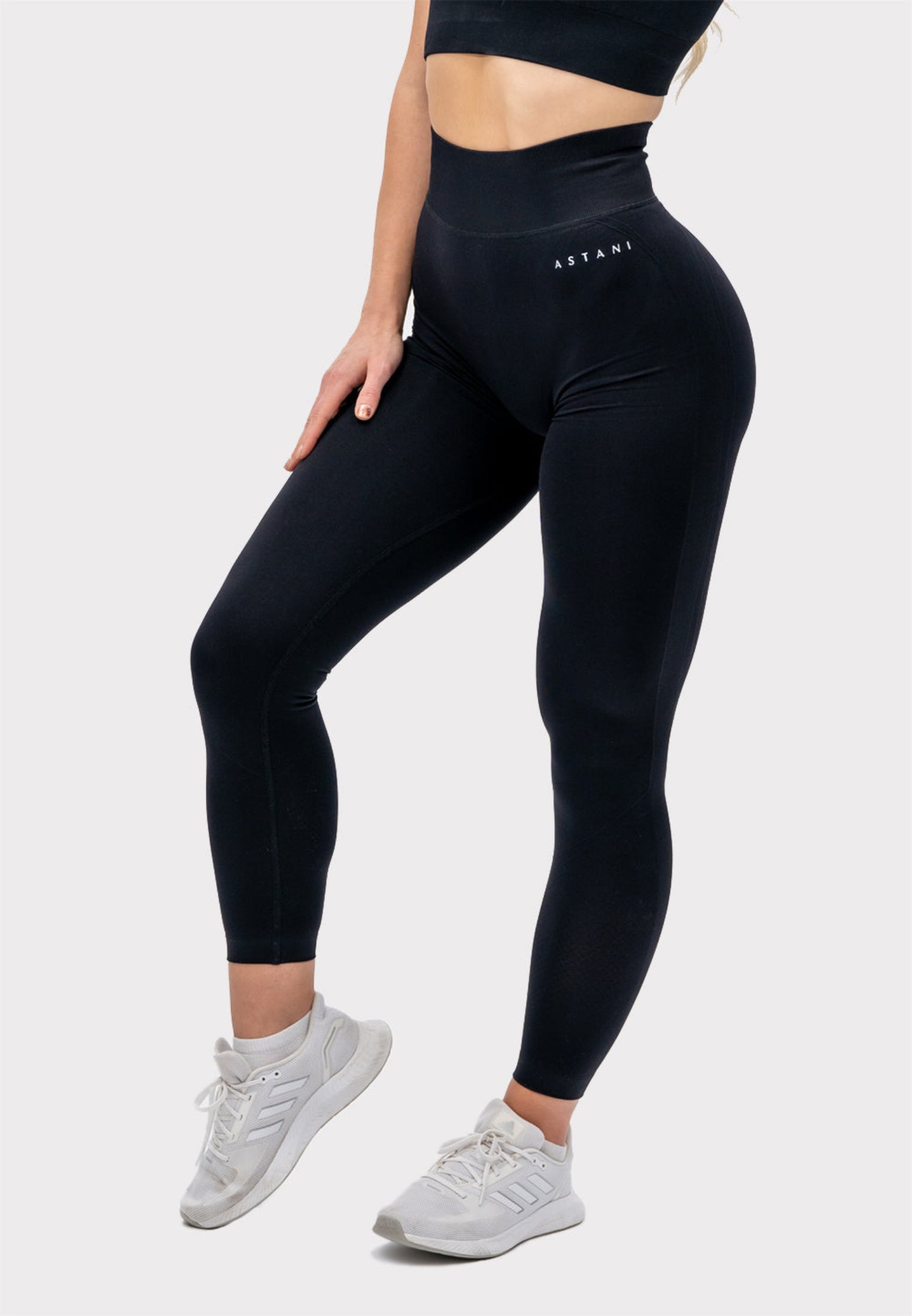 A EVE Seamless Tights - Black - workoutbrands.com