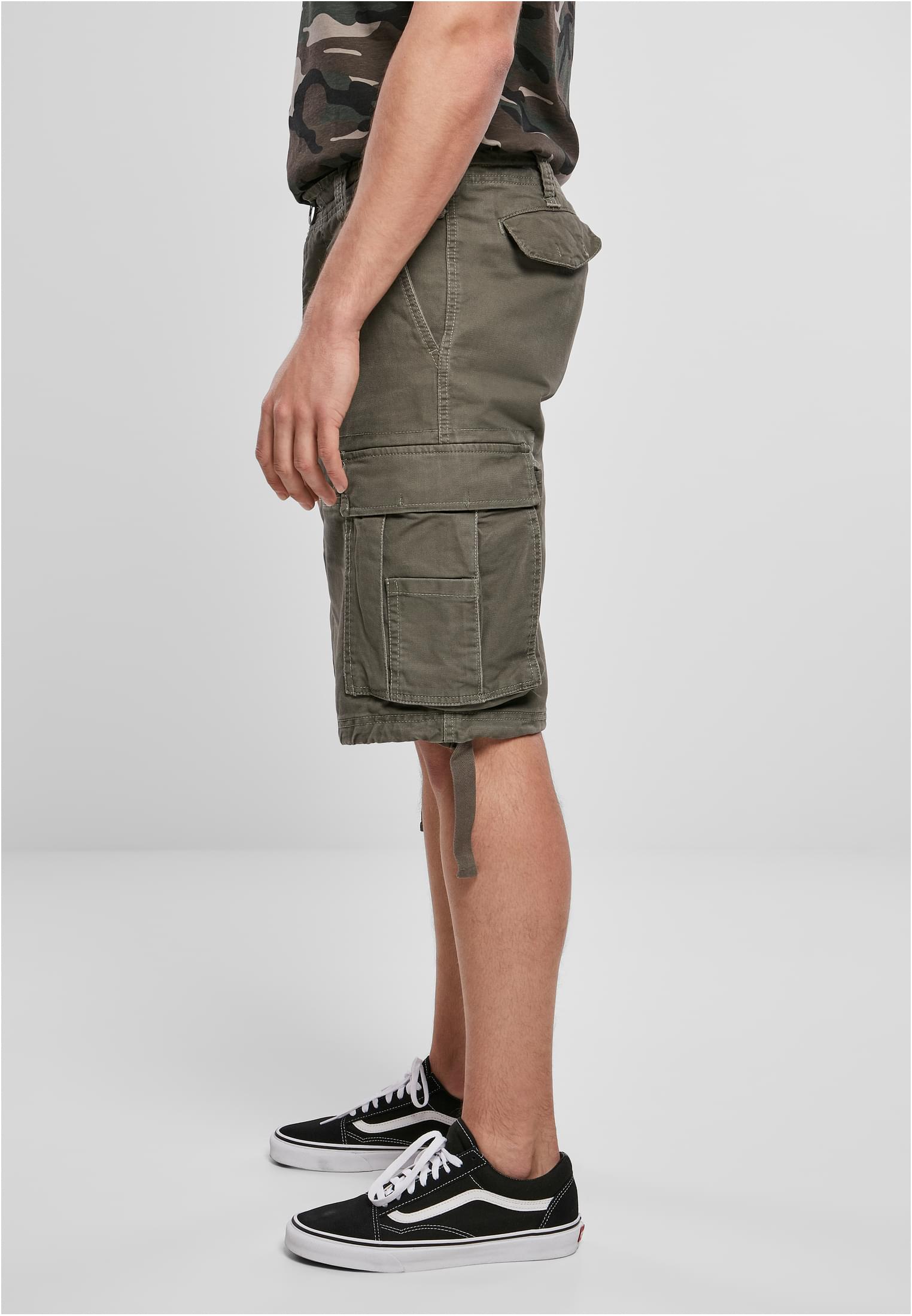 B Vintage Cargo Shorts M90