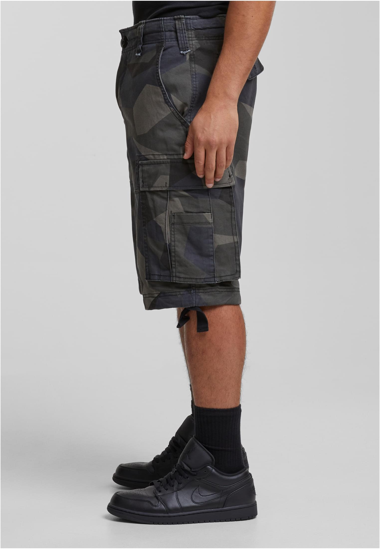 B Vintage Cargo Shorts M90