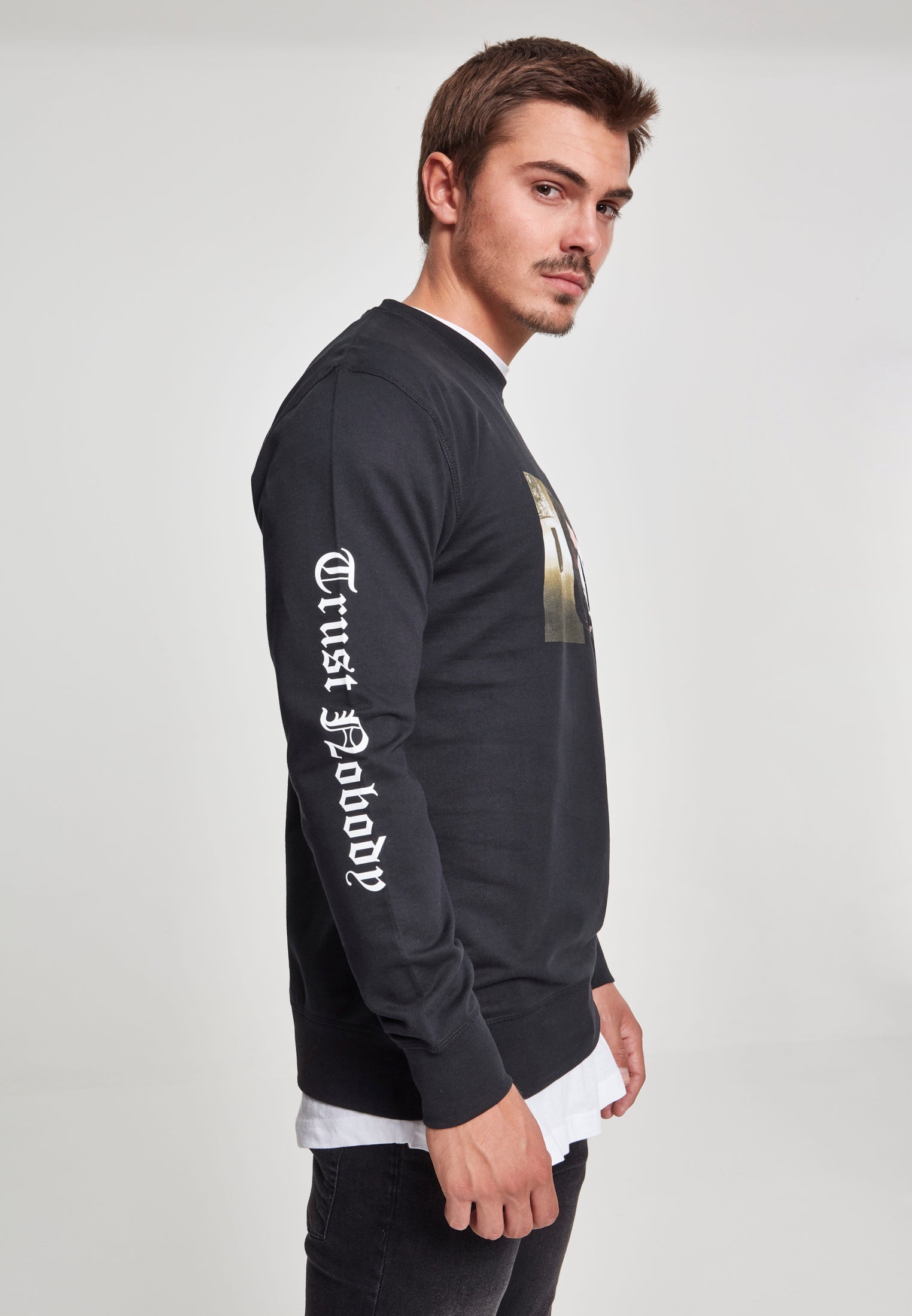 MT Tupac Trust Nobody Crewneck