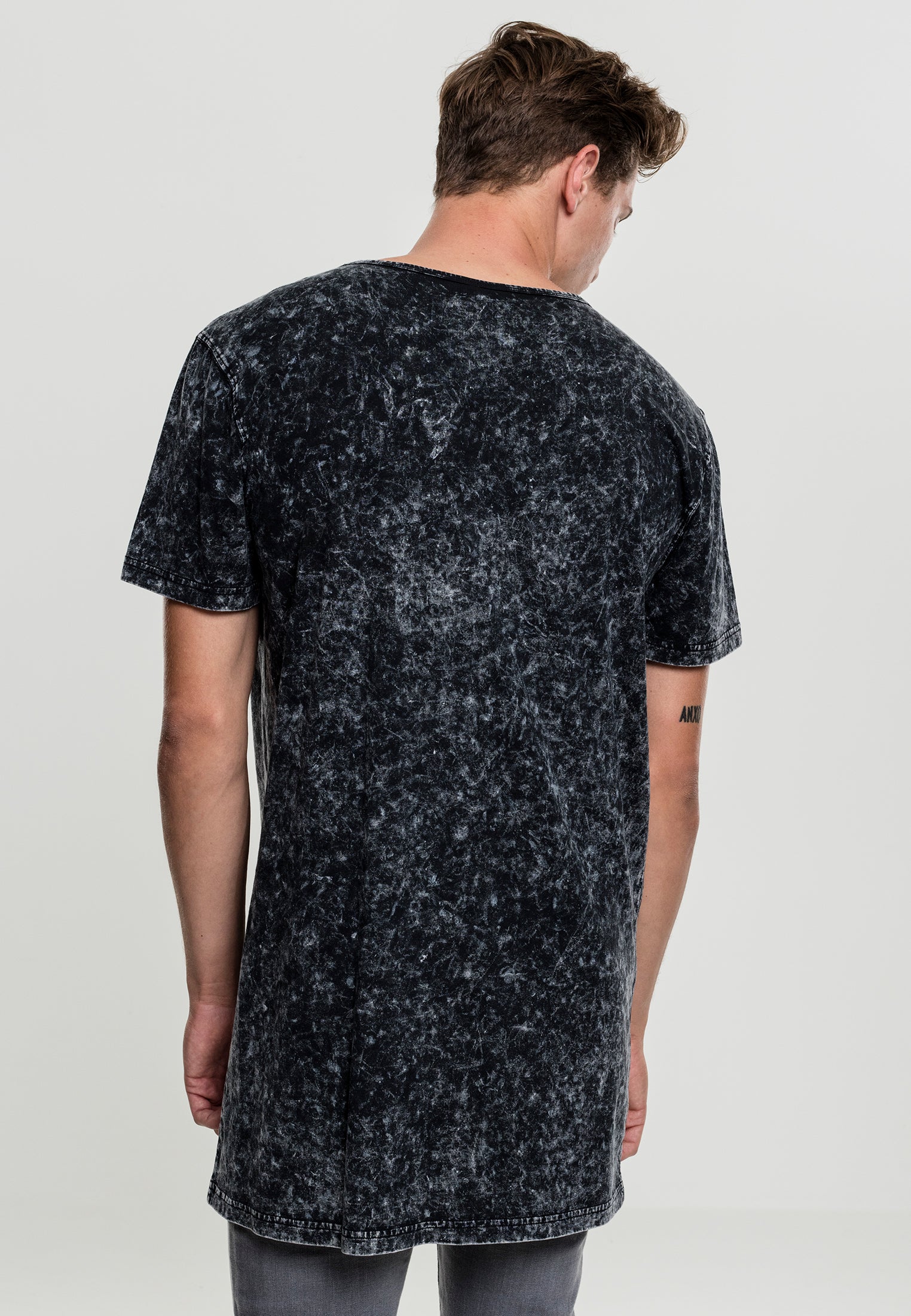 UC Random Wash Long Tee