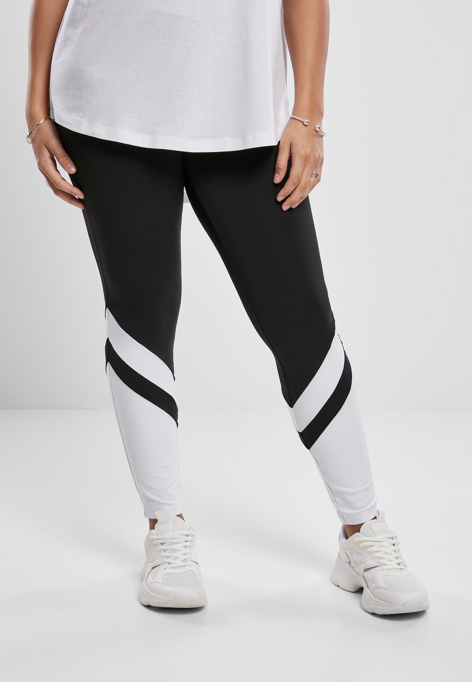 UC Arrow High Waist Legging