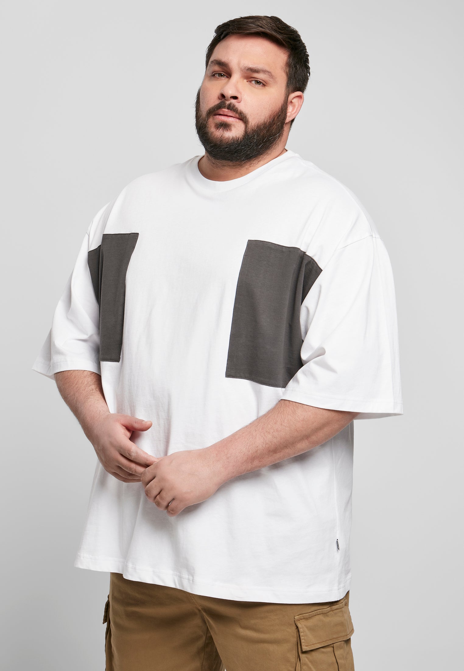 UC Big Double Pocket T-shirt