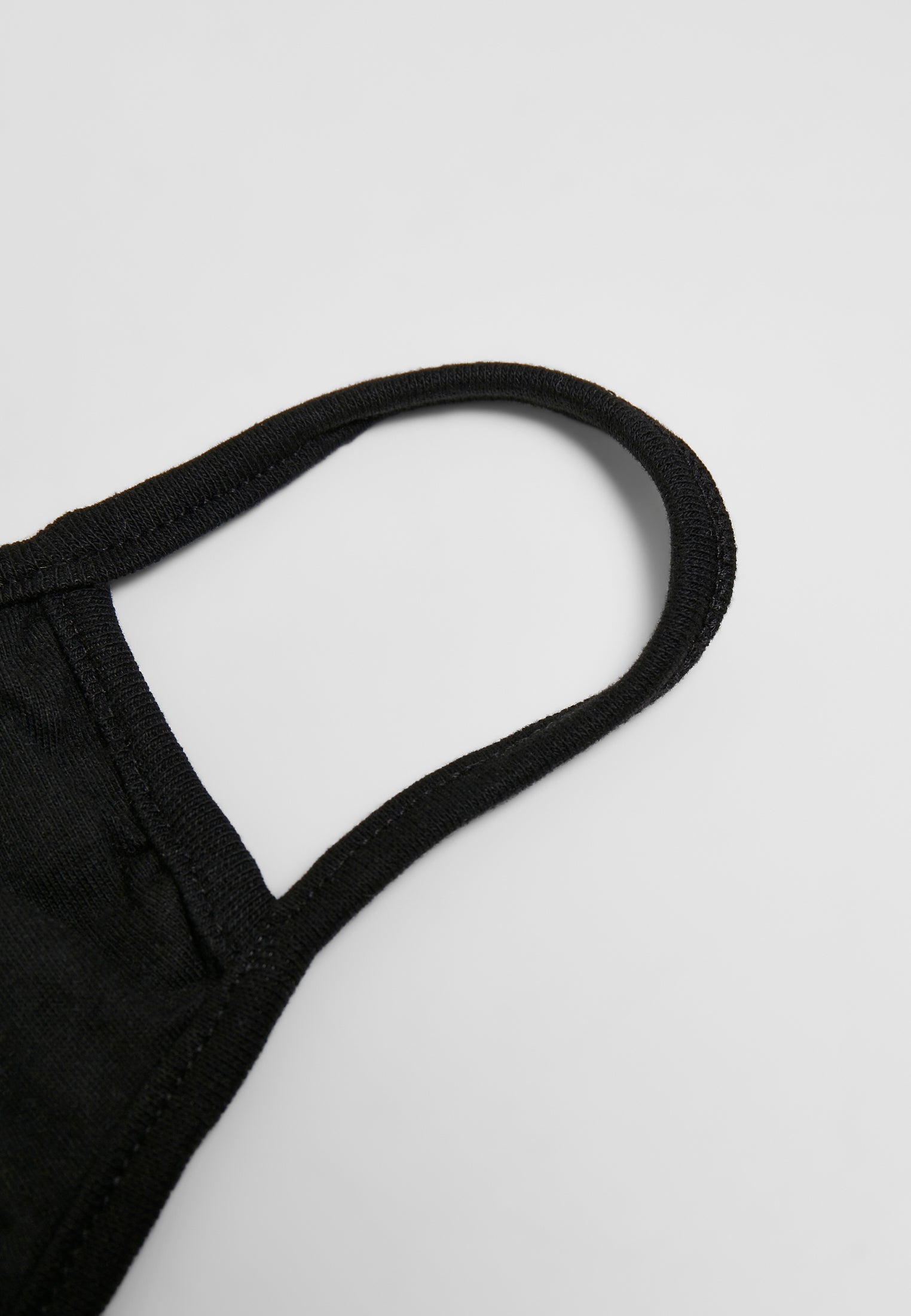 UC Christmas Heart Face Mask