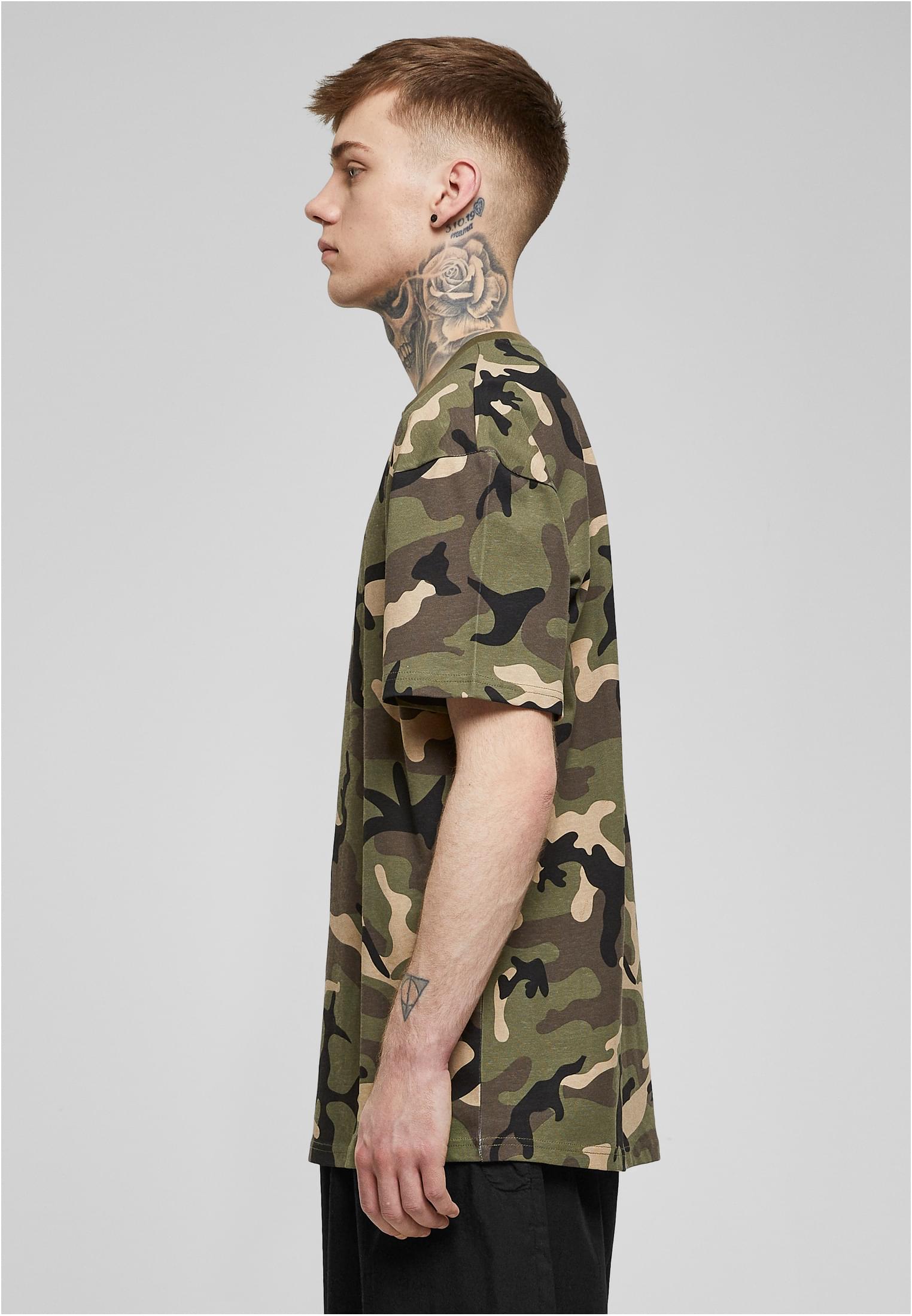 UC Heavy Oversized Camo T-shirt