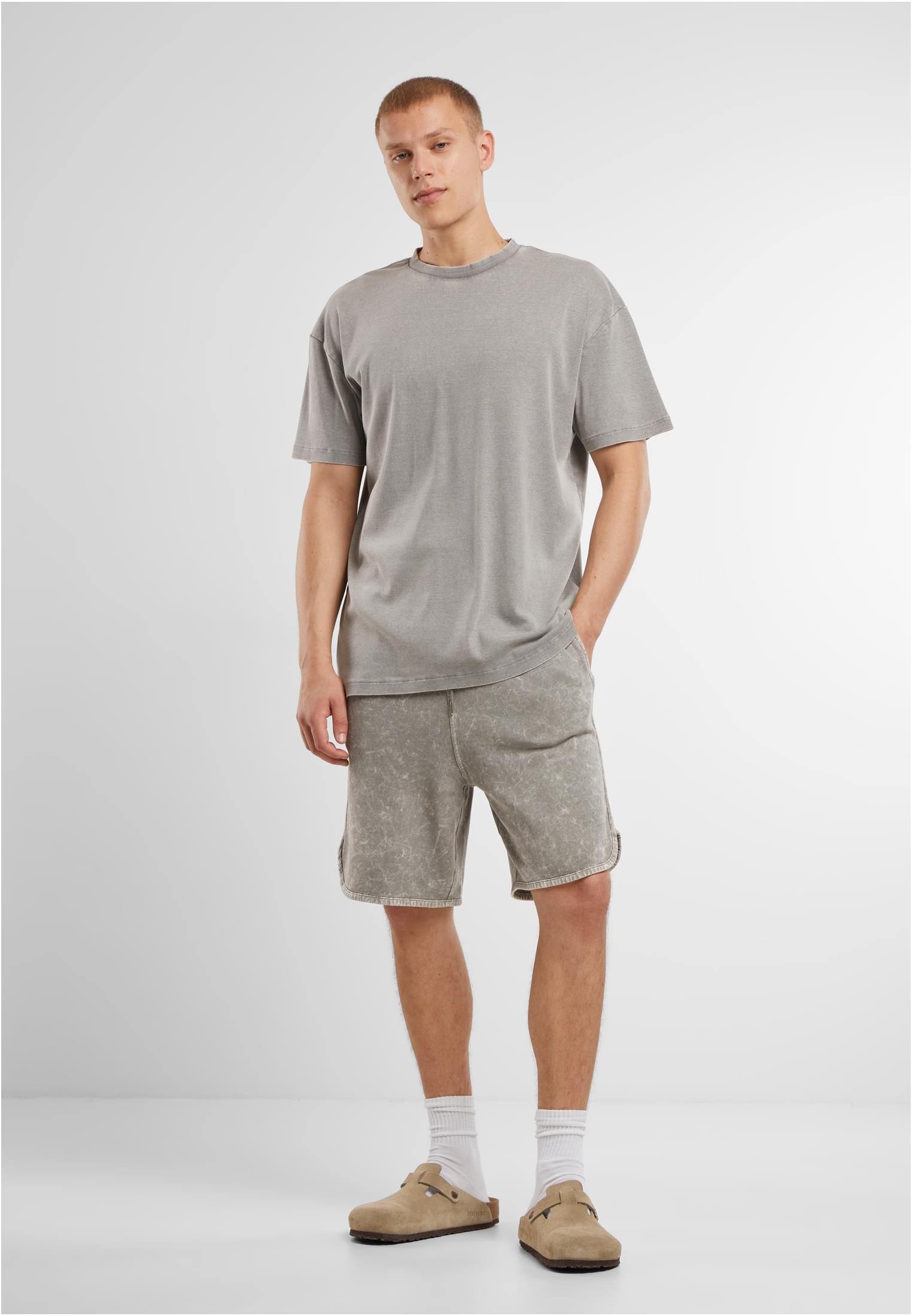 UC Washed Piped Shorts