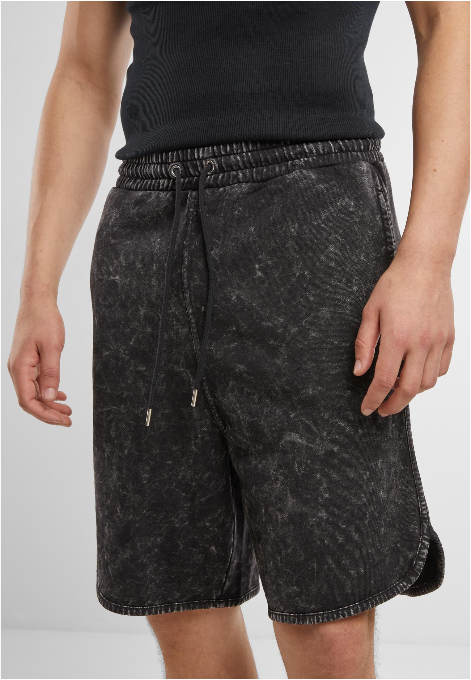 UC Washed Piped Shorts