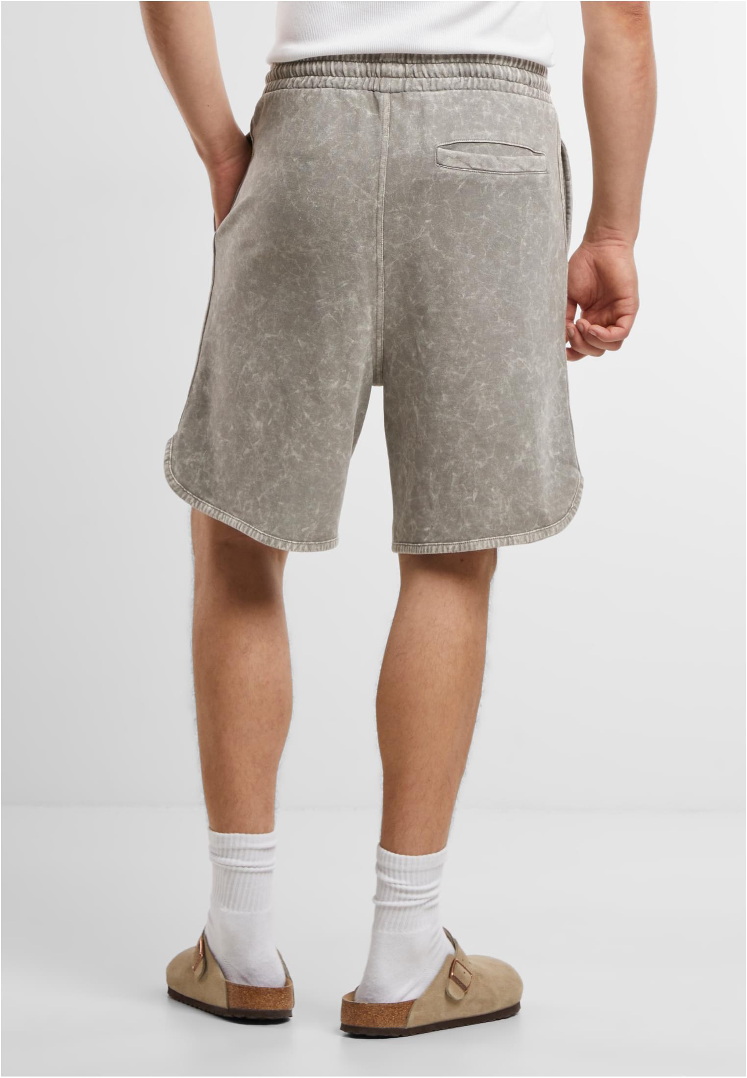 UC Washed Piped Shorts