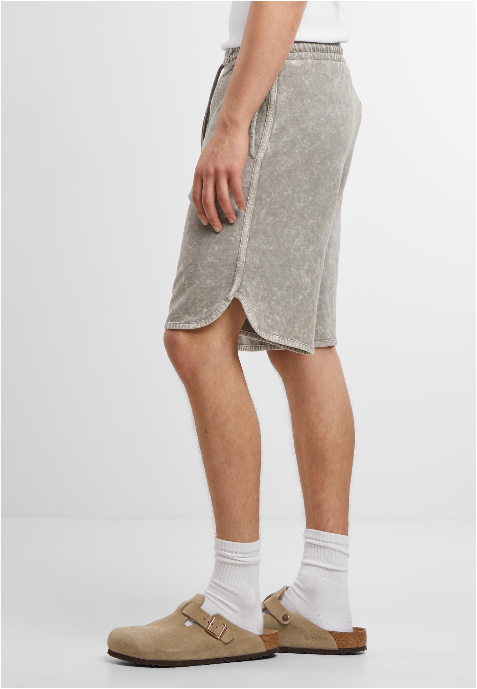 UC Washed Piped Shorts