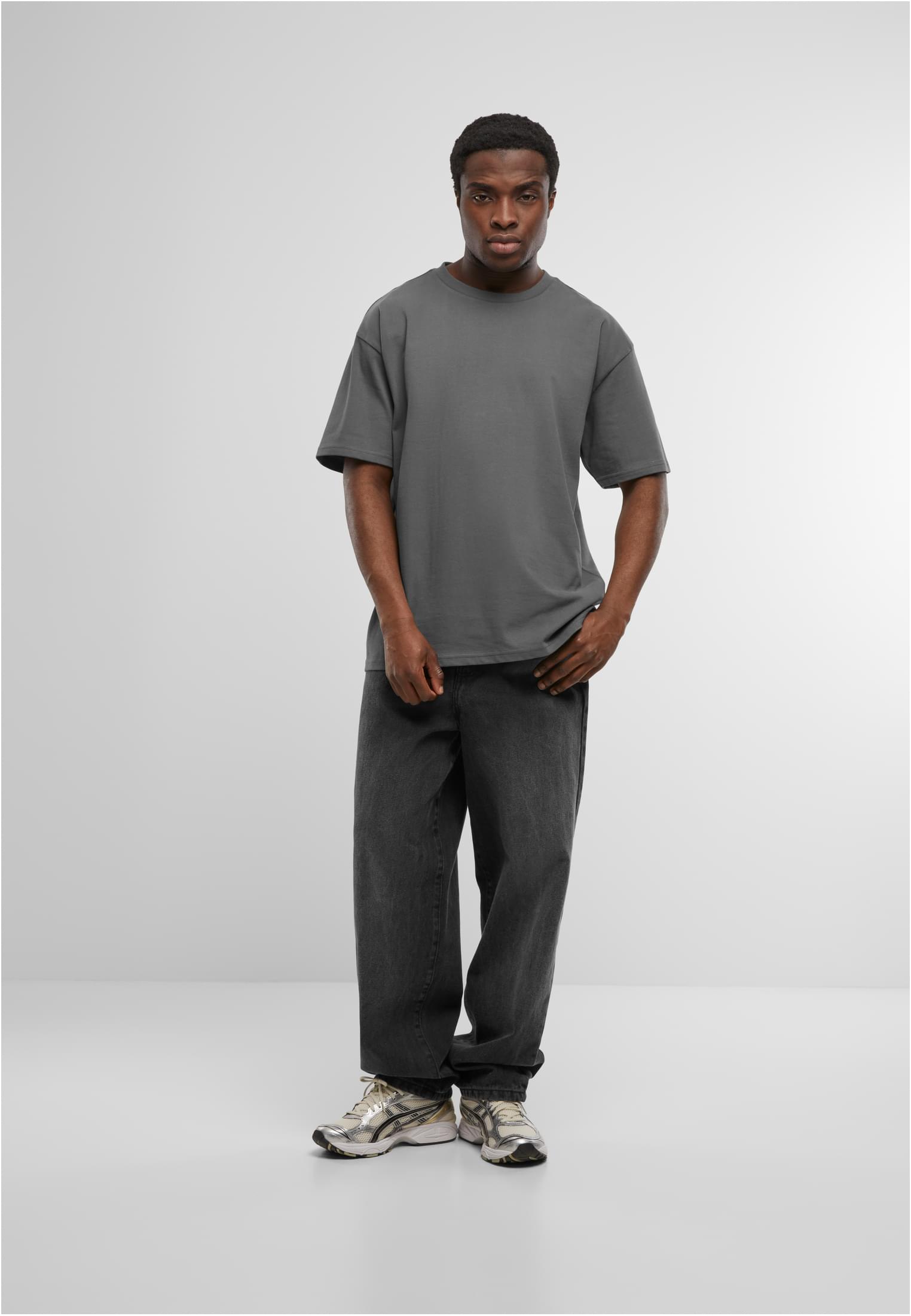 UC Relaxed Dropped Shoulder Tee