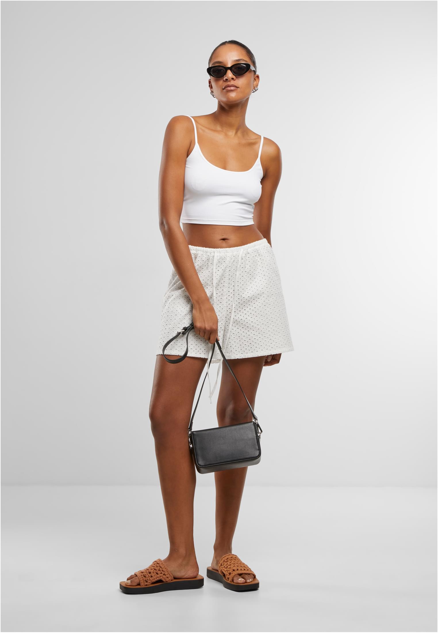 UC Basic Top Low Back Neckline