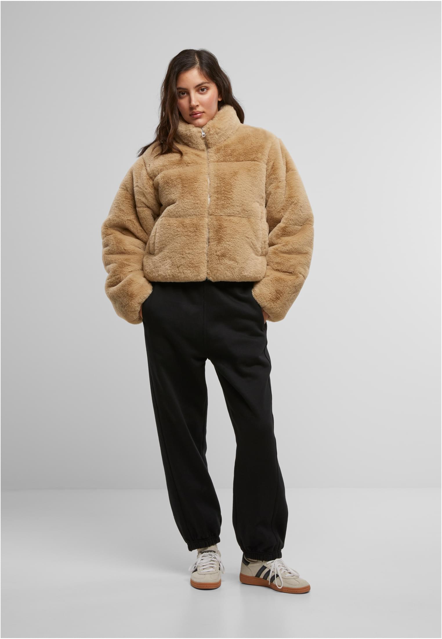 UC Short Faux Fur Puffer Jacket