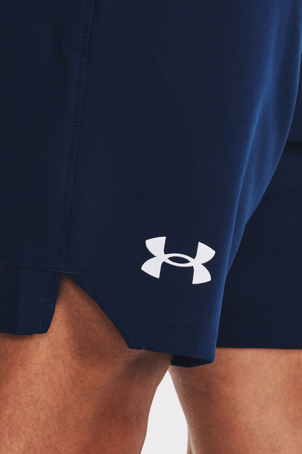 UA Vanish Woven 6in Shorts - Academy - workoutbrands.com