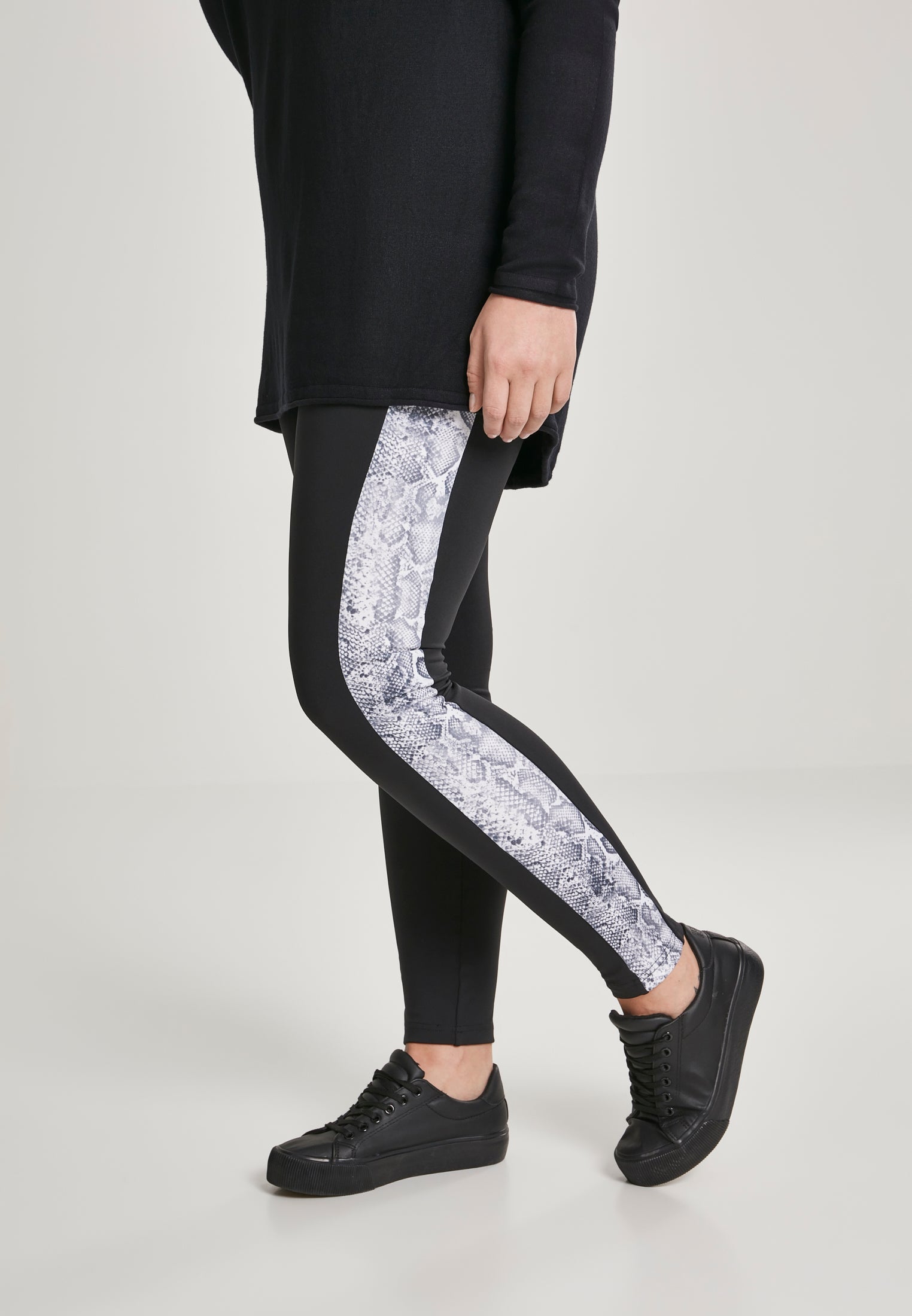 UC Side Striped Pattern Leggings - workoutbrands.com