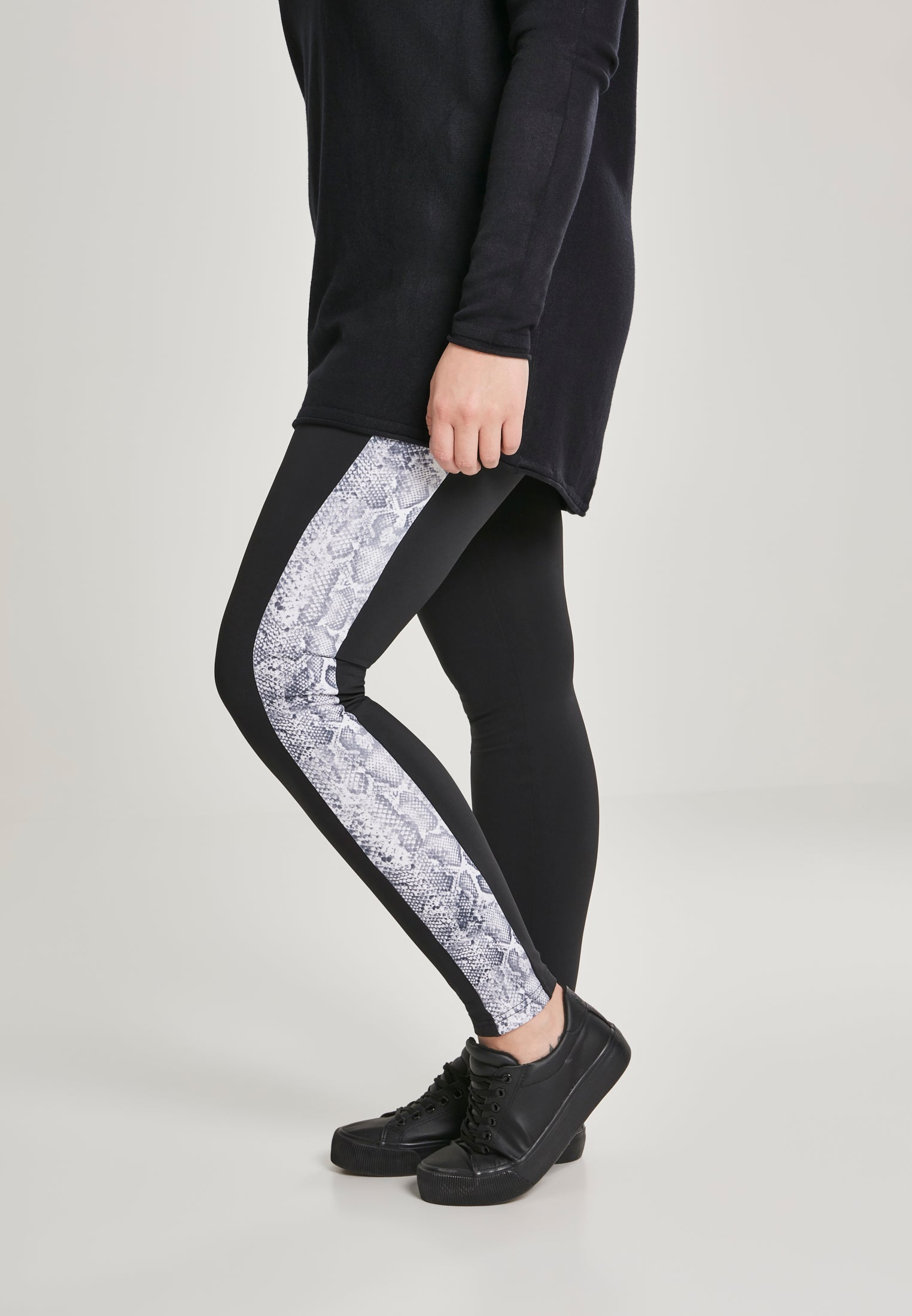 UC Side Striped Pattern Leggings - workoutbrands.com
