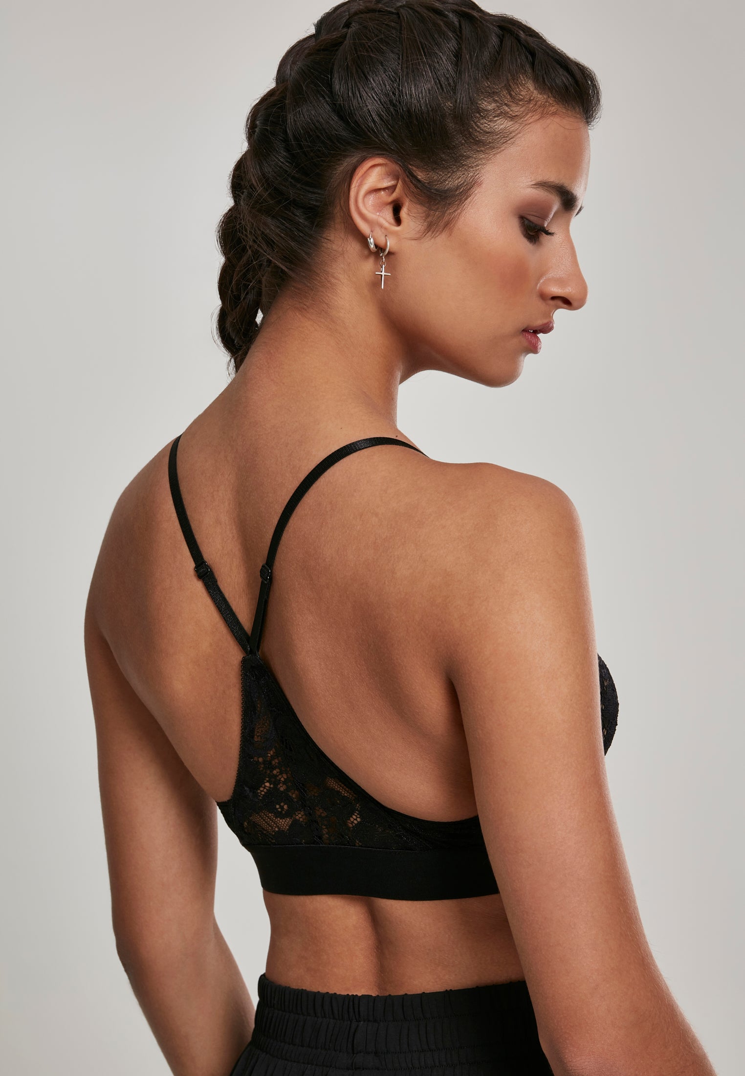 UC Triangle Lace Bra - workoutbrands.com