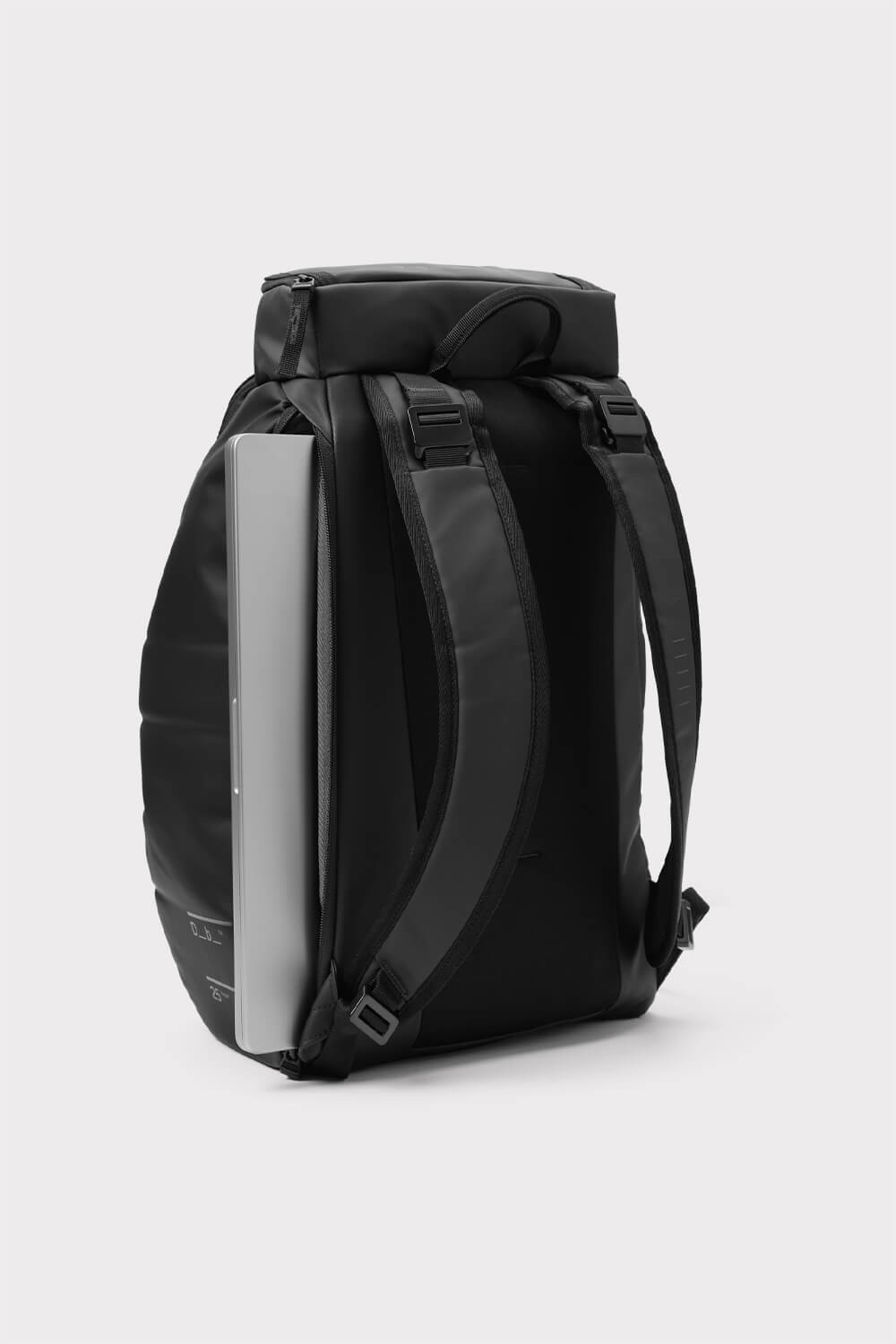 DB HUGGER BACKPACK 20L - MOOSGRÜN