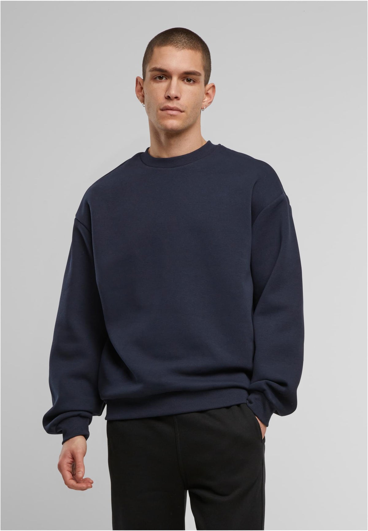 Oversized Crewneck - workoutbrands.com