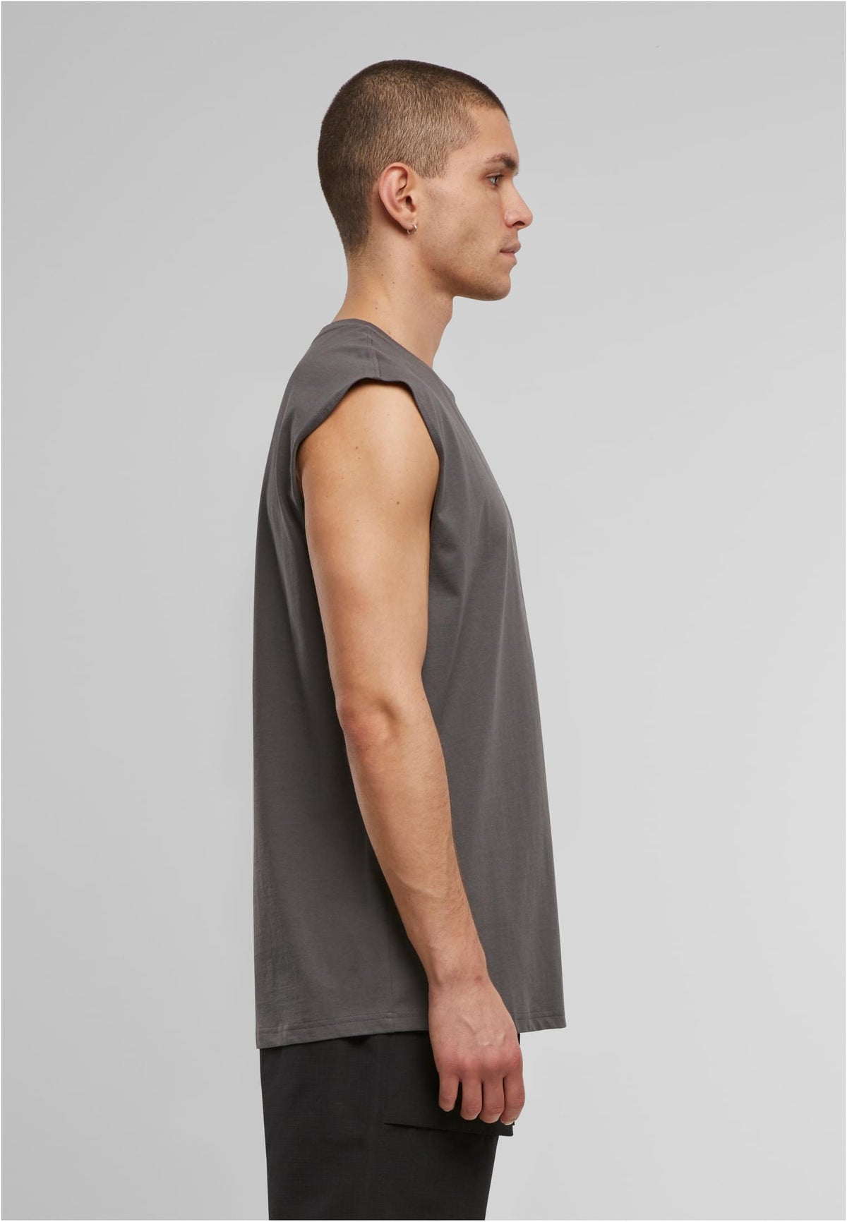 Sleeveless Tee - workoutbrands.com