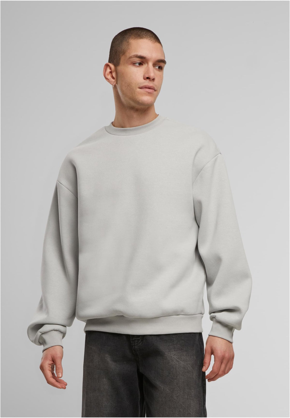 Oversized Crewneck - workoutbrands.com