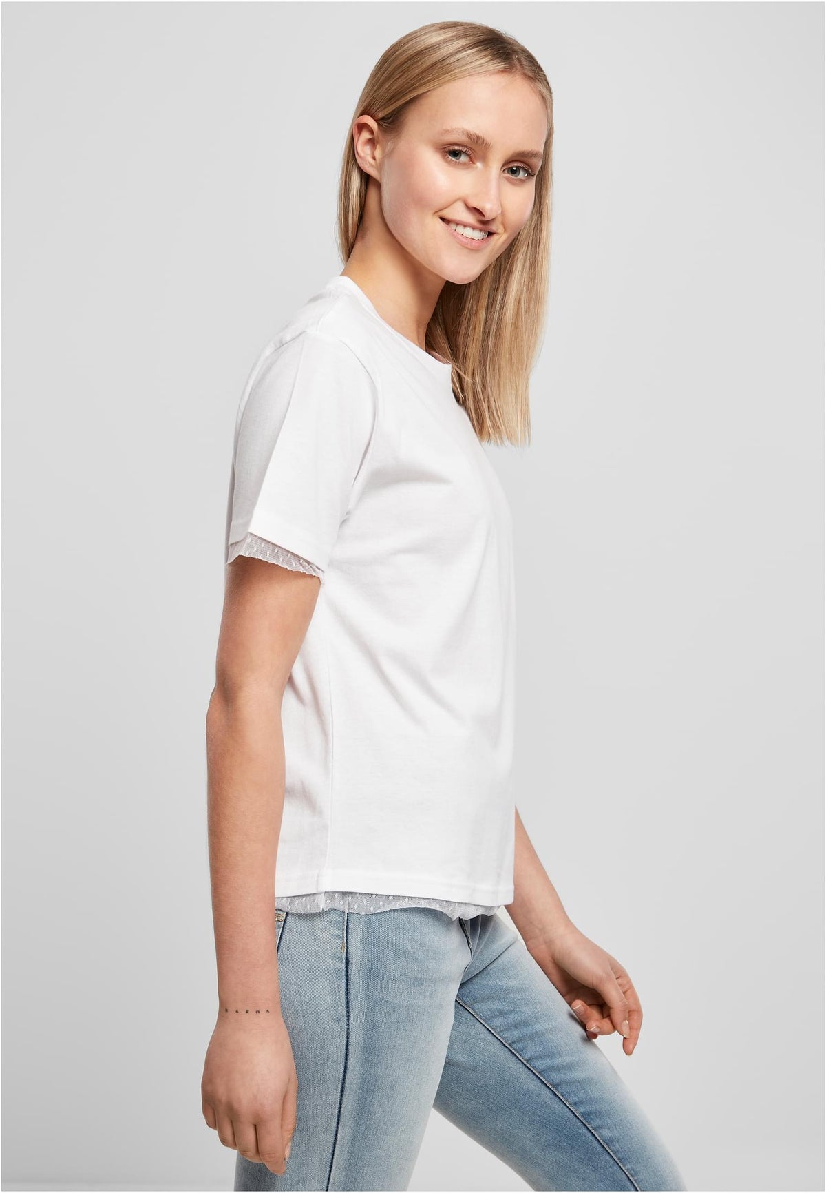 Ladies Laces Tee - workoutbrands.com
