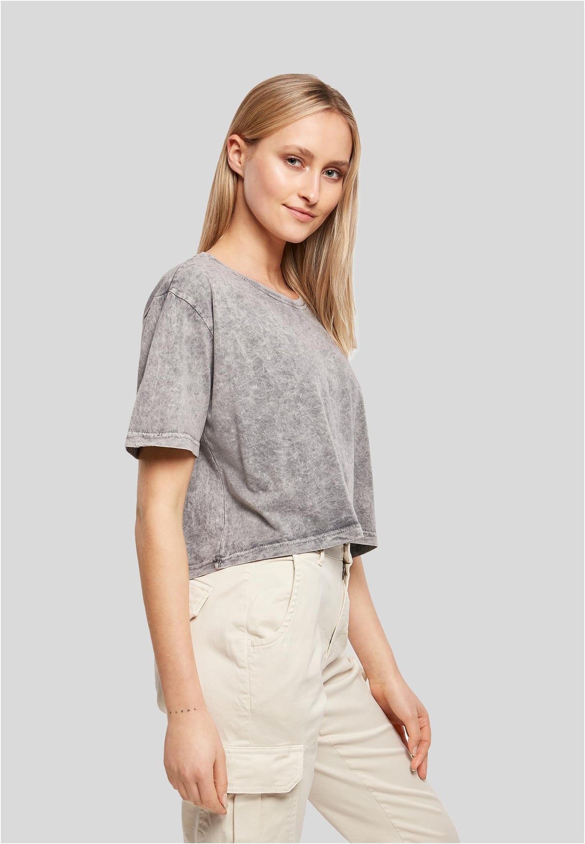Ladies Acid Washed Cropped Tee - workoutbrands.com